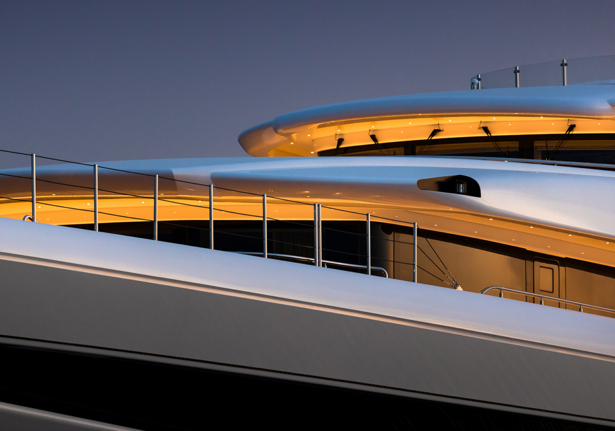 https://www.goldenyachts.gr/wp-content/uploads/2023/07/Jeff-Brown-23801-1.jpg